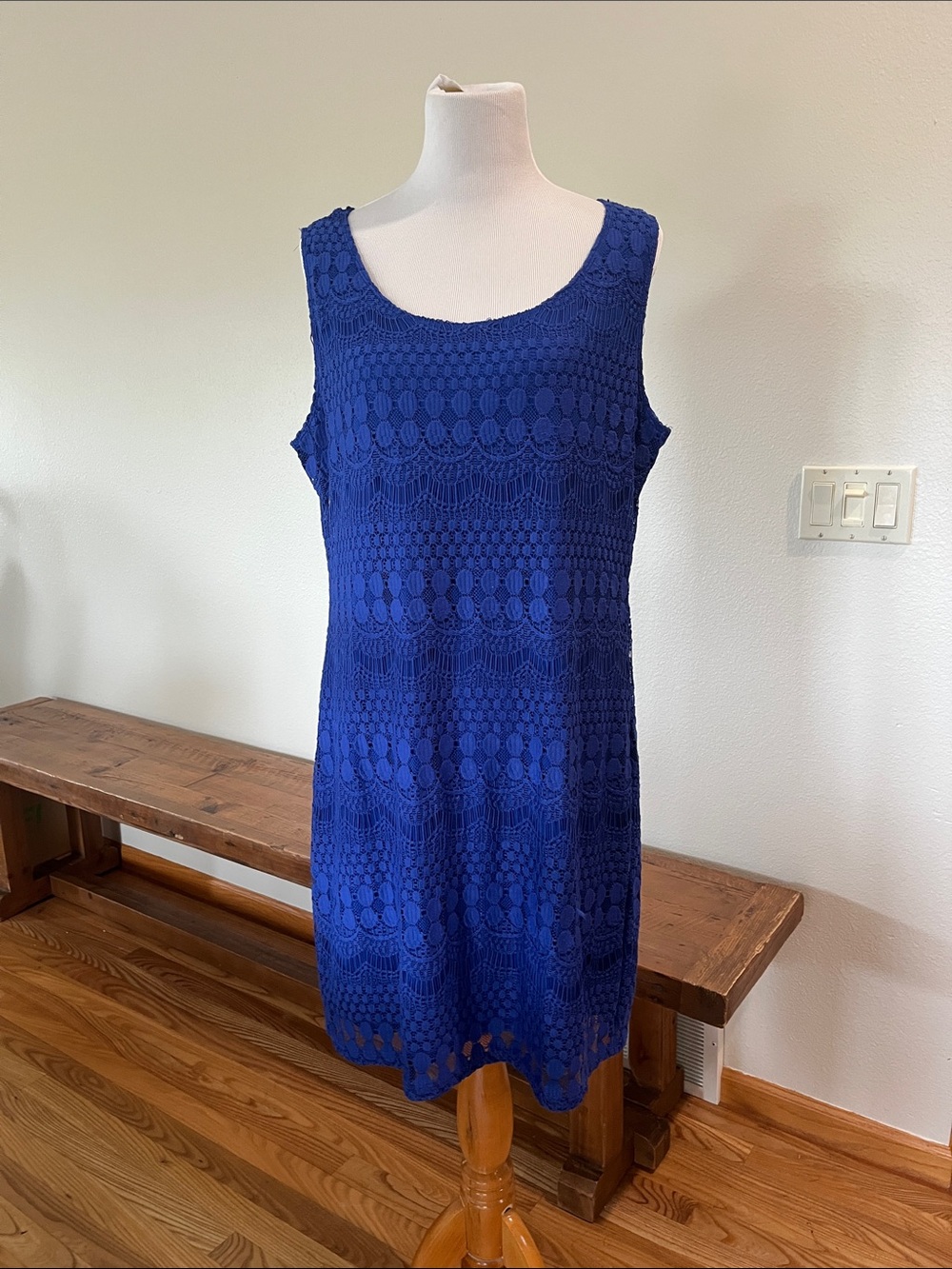 Sleeveless Royal Blue Crochet Shift Dress NWT TIANA B size XL